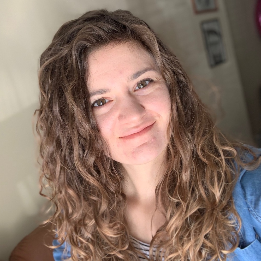 Meet your Posher, Emily